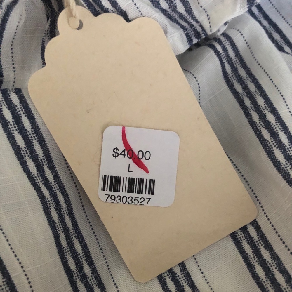 Hem & Thread romper - Picture 2 of 2